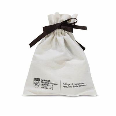 Eco Friendly Canvas Muslin Small Cotton Drawstring Bags Reusable Drawstring Makeup Pouch